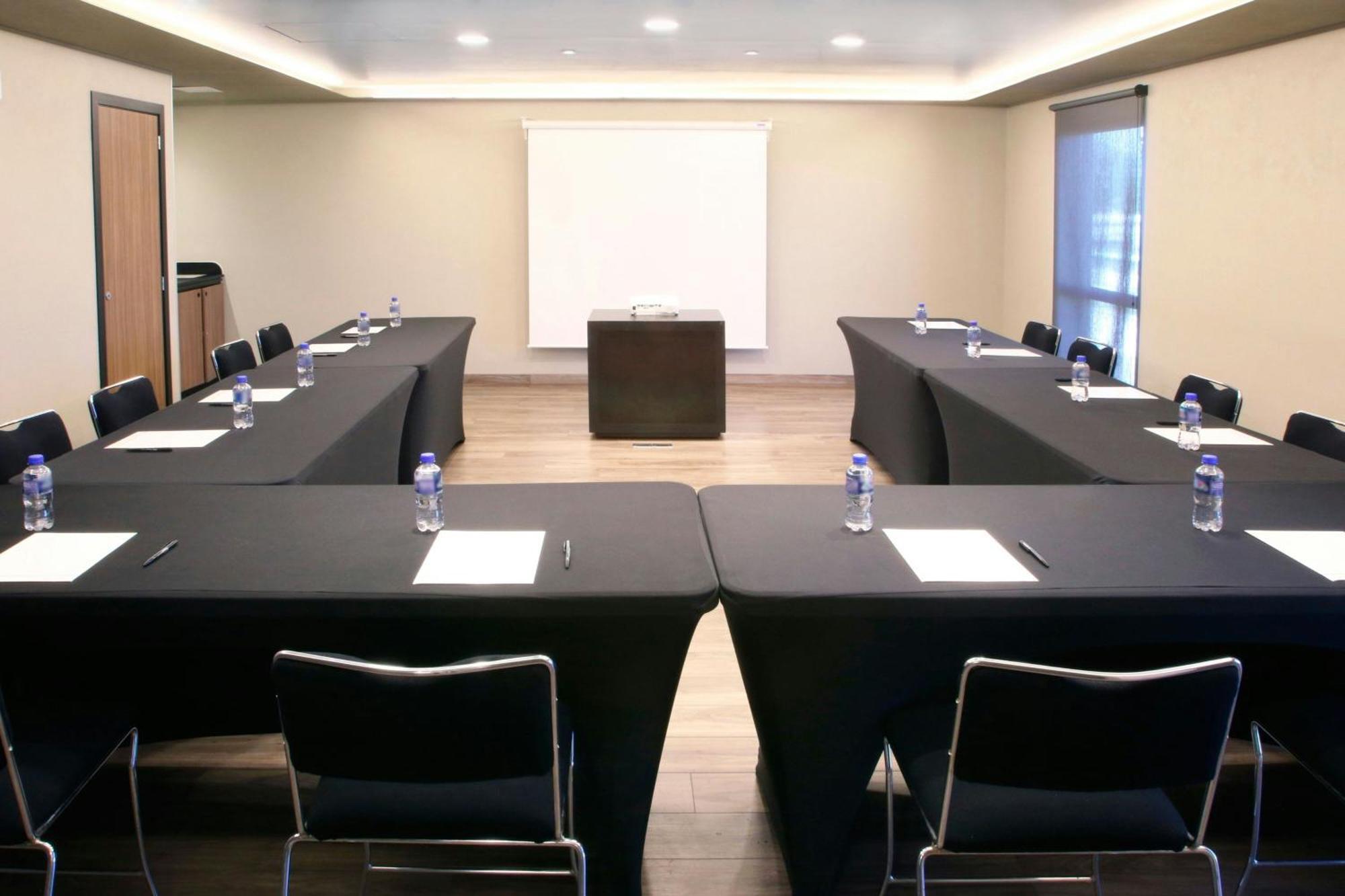 City Express Plus By Marriott Tampico Ngoại thất bức ảnh